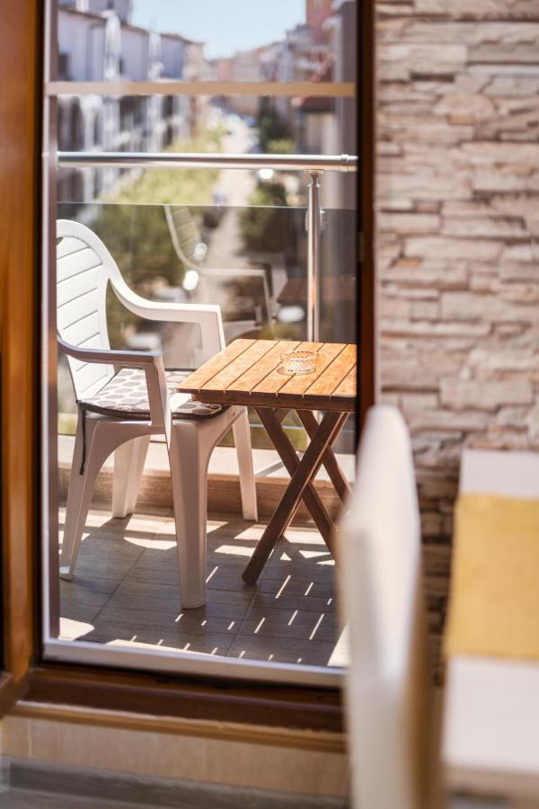 Modern Studios - Meters Away From The Beach Pomorie Exterior foto